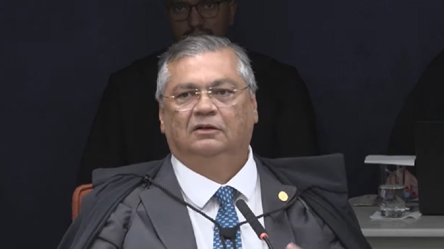 Flávio Dino vota em julgamento de Bolsonaro na Primeira Turma