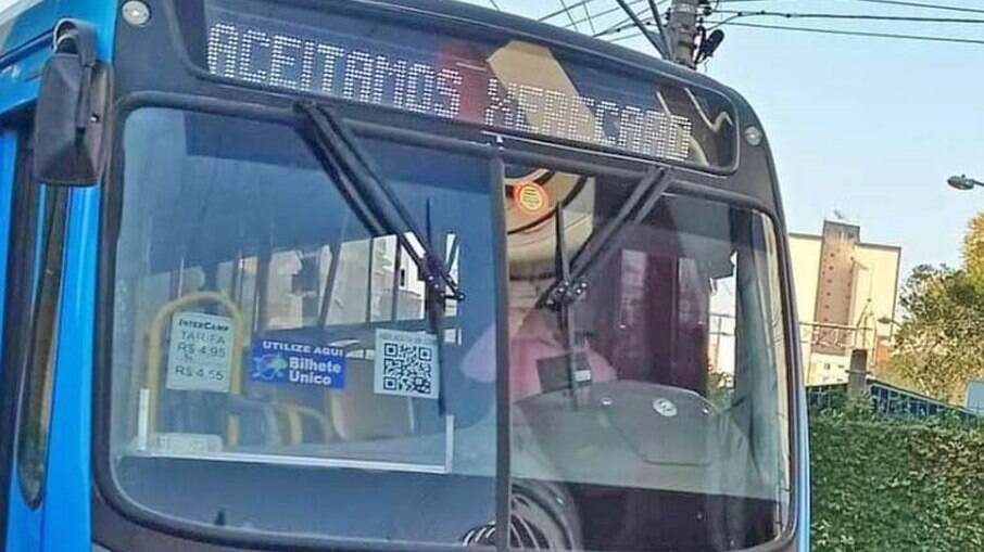 Motorista é demitido por zoar Palmeiras em letreiro de ônibus