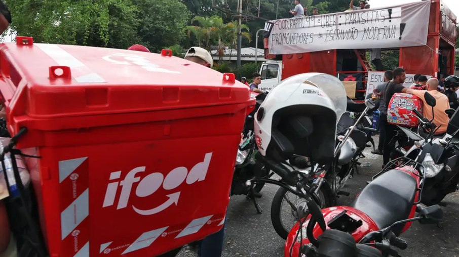Entregadores de aplicativos protestam por melhores condições de trabalho Entregadores de aplicativos protestam por melhores condições de trabalho