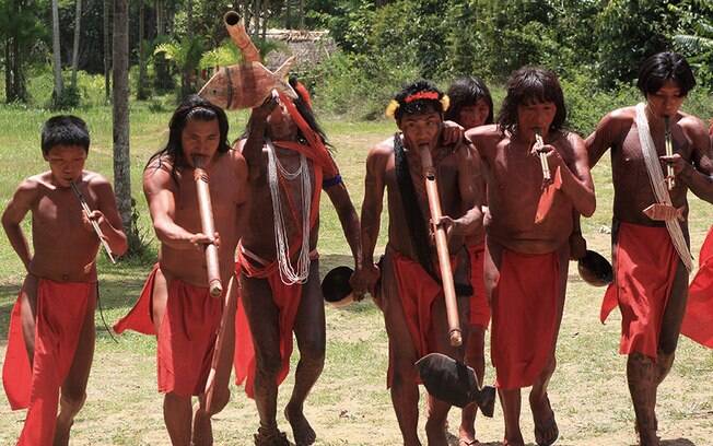 Índios da tribo Waiãpi