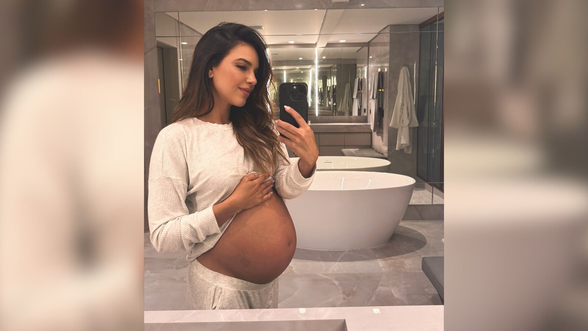 Mariana Rios compartilha reflexão Mariana Rios compartilha reflexão