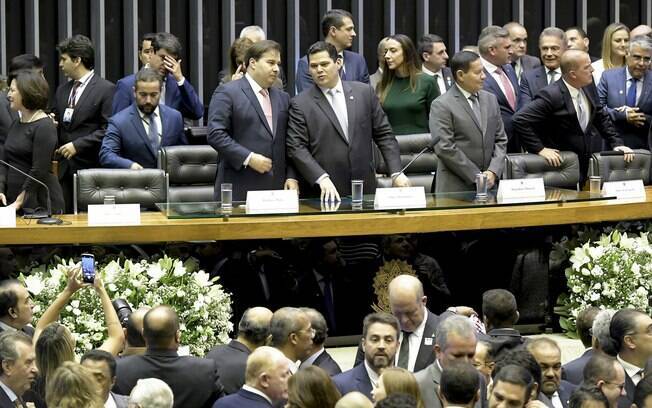 Ao centro, Rodrigo Maia e Davi Alcolumbre na abertura oficial dos trabalhos legislativos em 2019