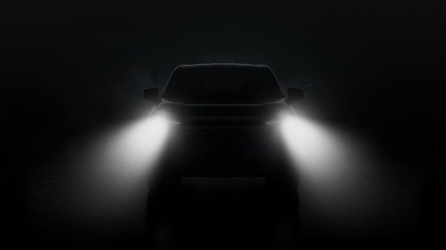 Toyota divulga imagem escurecida do novo RAV4 que será lançado no Brasil em abril.
