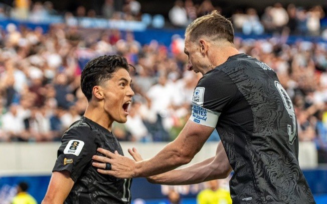 Just e Wood comemoram gol da Nova Zelândia