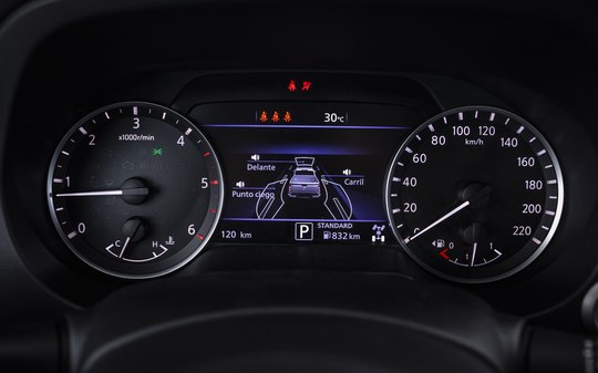 Por que o velocímetro marca mais que a velocidade real?