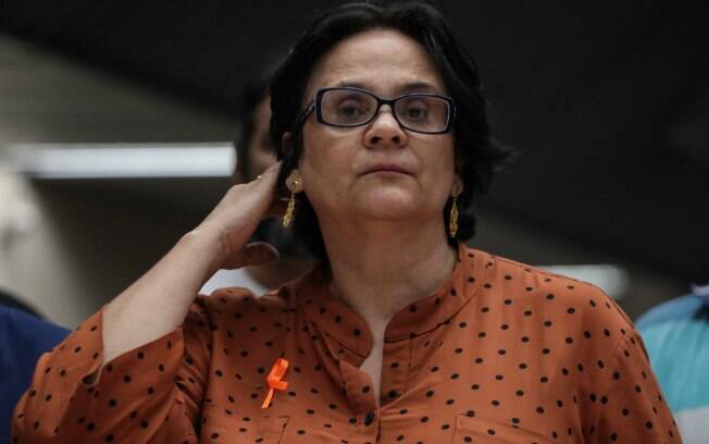 Ministra Damares Alves, da pasta da Mulher, Família e Direitos Humanos, demitiu presidente da Funai