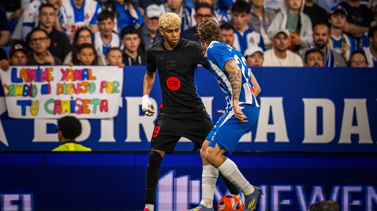 Yamal faz golaço, Barcelona vence Espanyol e é campeão de La Liga
