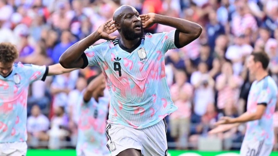 Lukaku provoca após 4º gol belga contra os EUA Lukaku provoca após 4º gol belga contra os EUA
