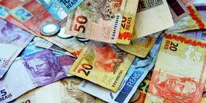 Mudança no abono salarial pode deixar milhões sem benefício
