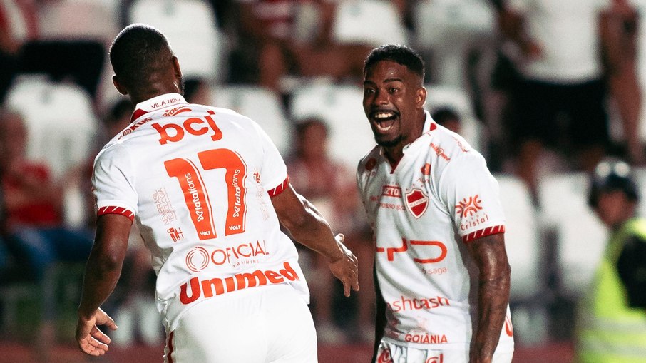 Emprestado pelo Santos, Hayner é destaque na luta pela taça na B