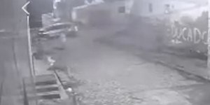 Menina atropelada por policial bêbado tem perna amputada