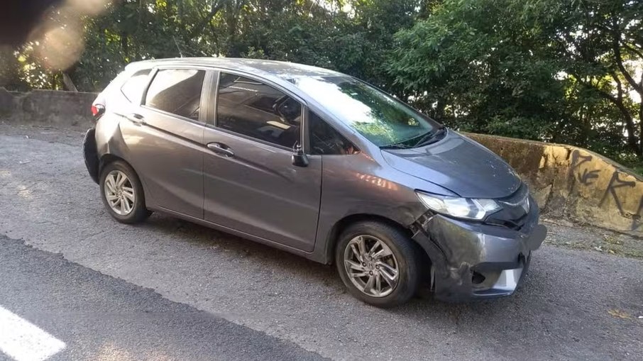 Vítima foi socorrida ao pronto-socorro em Cubatão Vítima foi socorrida ao pronto-socorro em Cubatão