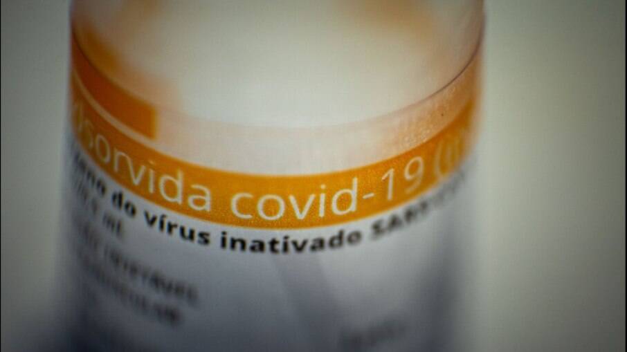Rio recebeu 330 mil doses de vacinas para Covid-19 no sábado (21)