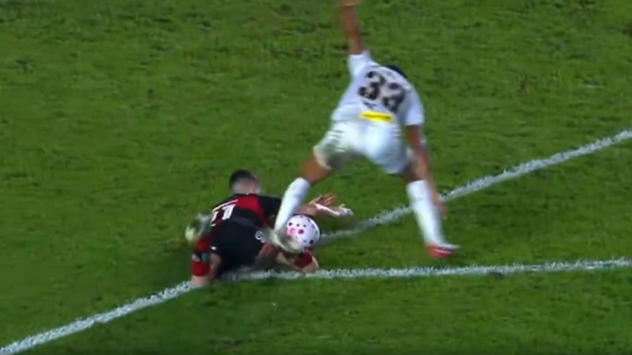 Pênalti cometido por Jorginho mudou a partida, segundo Jardim Pênalti cometido por Jorginho mudou a partida, segundo Jardim