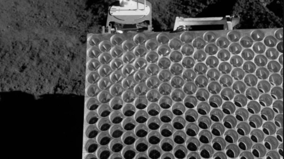 Refletores Lasers (LRRR) instalados na Lua.