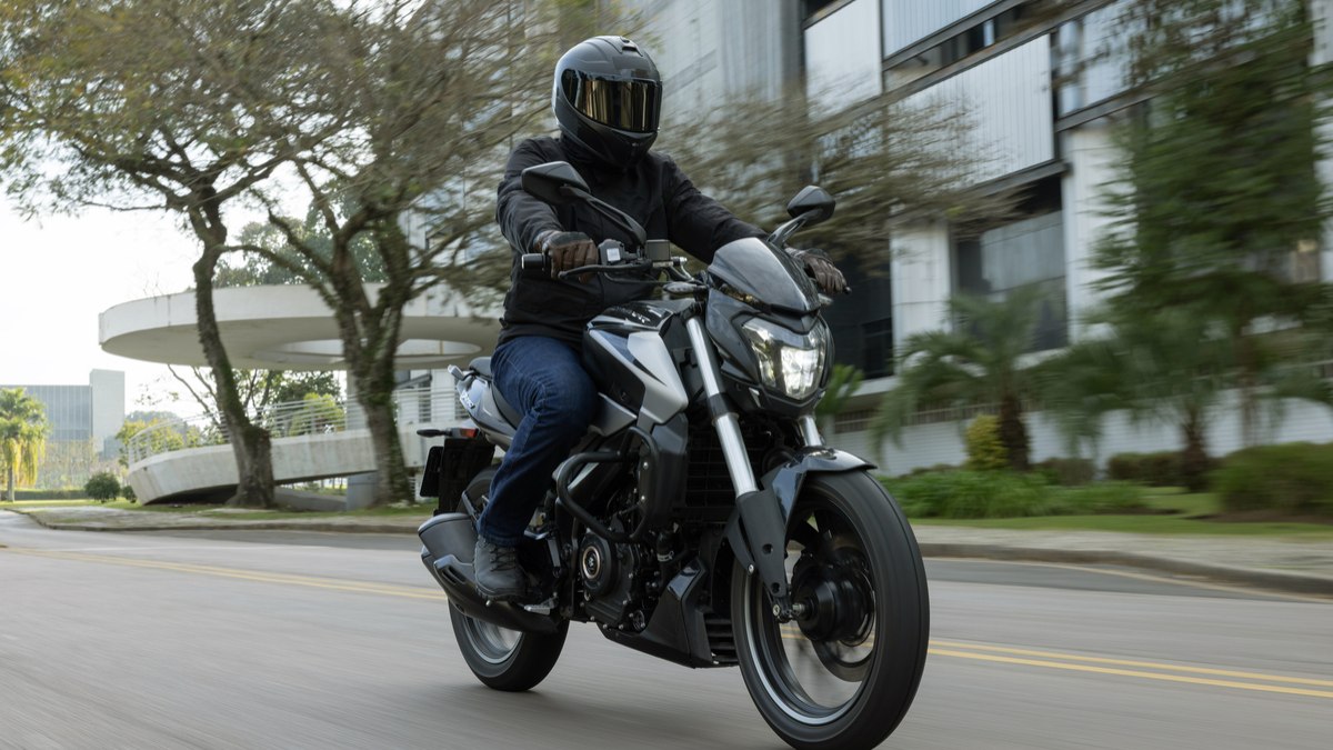 Bajaj Dominar 250 ganha mais tecnologia e chega por R$ 23.800
