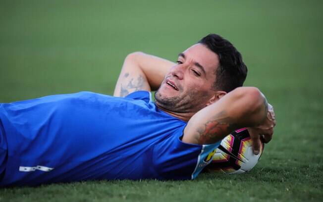 Thiago Neves hoje é atleta do Cruzeiro