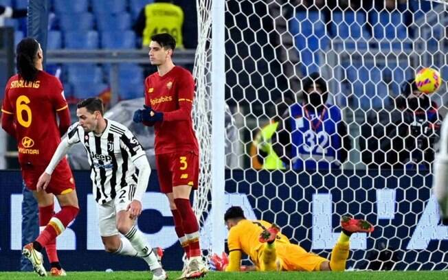 Em jogo emocionante e com sete gols, Juventus vira sobre a Roma e vence fora de casa pelo Italiano