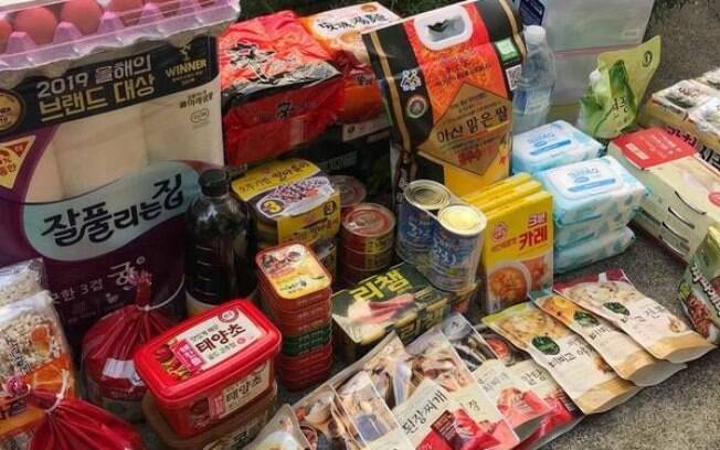 Itens distribuídos pelo governo contém máscaras, termômetro, comida e aparatos de higiene Cesta básica