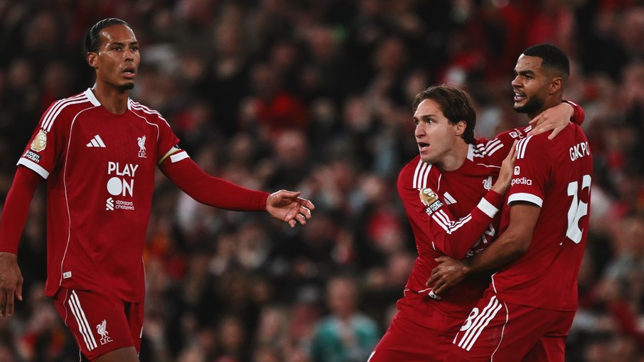 Após janela bilionária, Liverpool não consegue repetir o sucesso da última temporada Após janela bilionária, Liverpool não consegue repetir o sucesso da última temporada