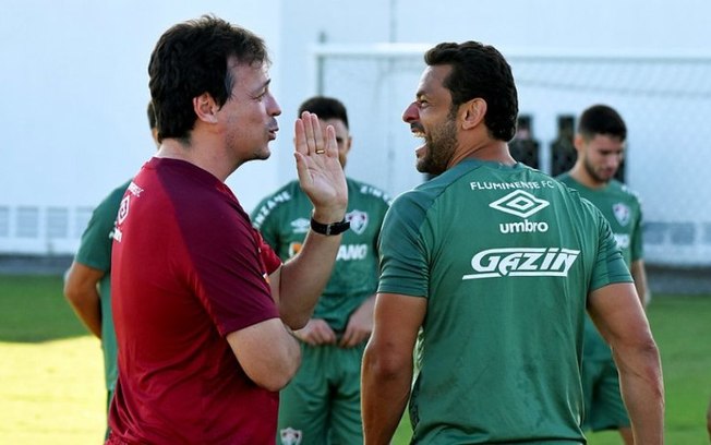Mário coloca prazo para retorno de Fred ao Fluminense e explica planos na aposentadoria