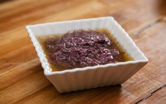 Foto da receita Tapenade de azeitonas negras pronta.