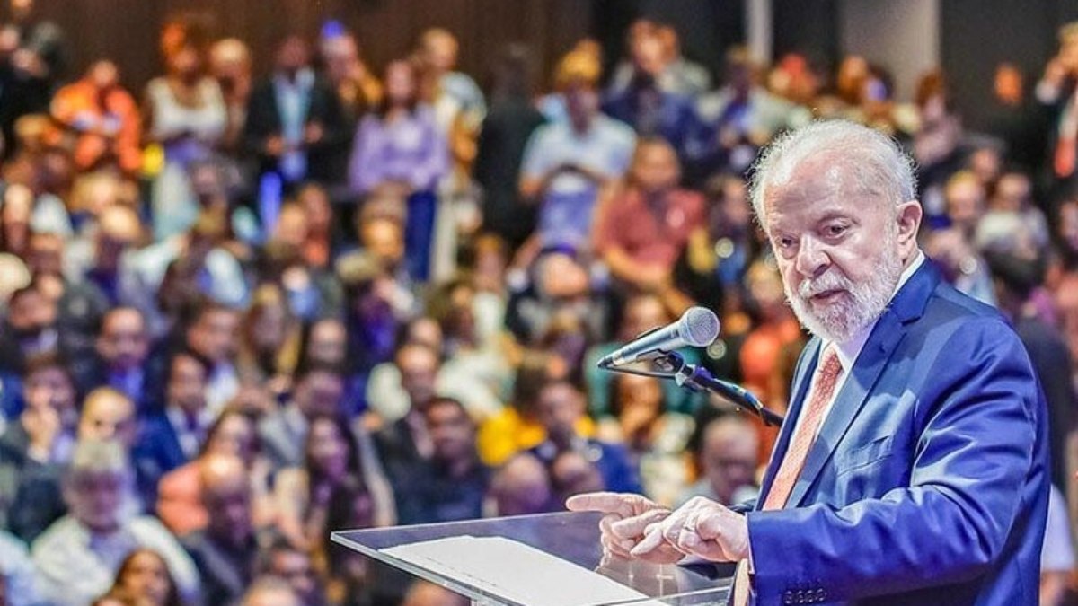 Presidente da República, Luiz Inácio Lula da Silva está viajando pela África