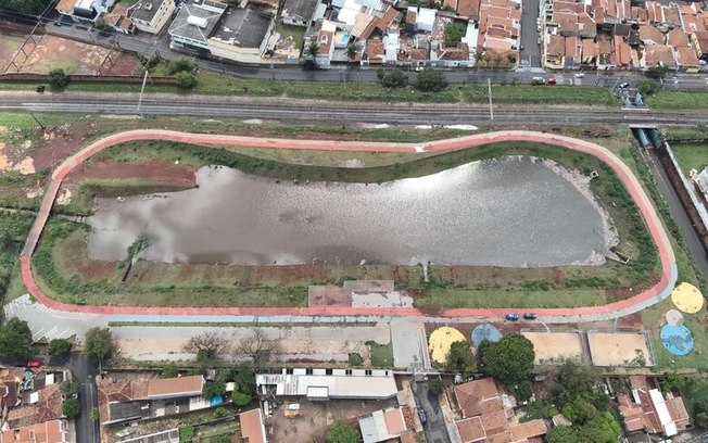 Piscinões respondem às fortes chuvas e evitam inundações em São Carlos Piscinões respondem às fortes chuvas e evitam inundações em São Carlos