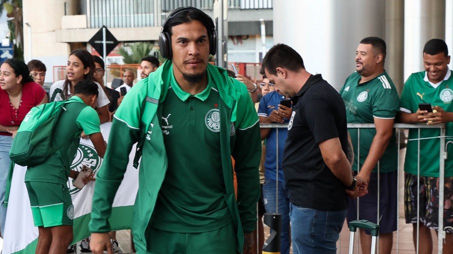 Gustavo Gómez deve ser titular no confronto em Brasília Gustavo Gómez deve ser titular no confronto em Brasília