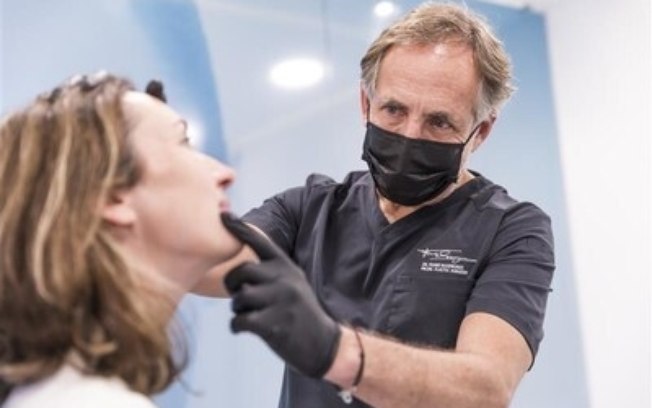 Cuidados combinados: como o skincare diário e os procedimentos estéticos se complementam para melhorar a qualidade da pele Cuidados combinados: como o skincare diário e os procedimentos estéticos se complementam para melhorar a qualidade da pele