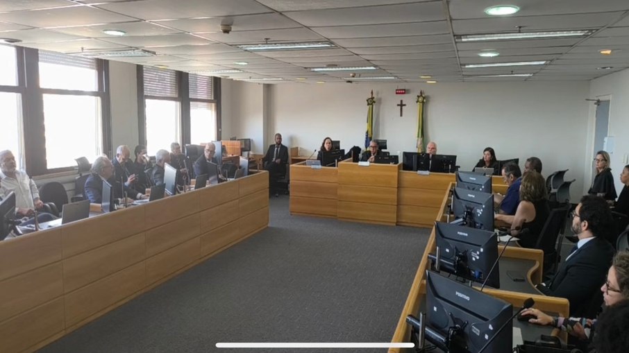 TRT durante audiência entre trabalhadores e empresas de ônibus do Rio de Janeiro
