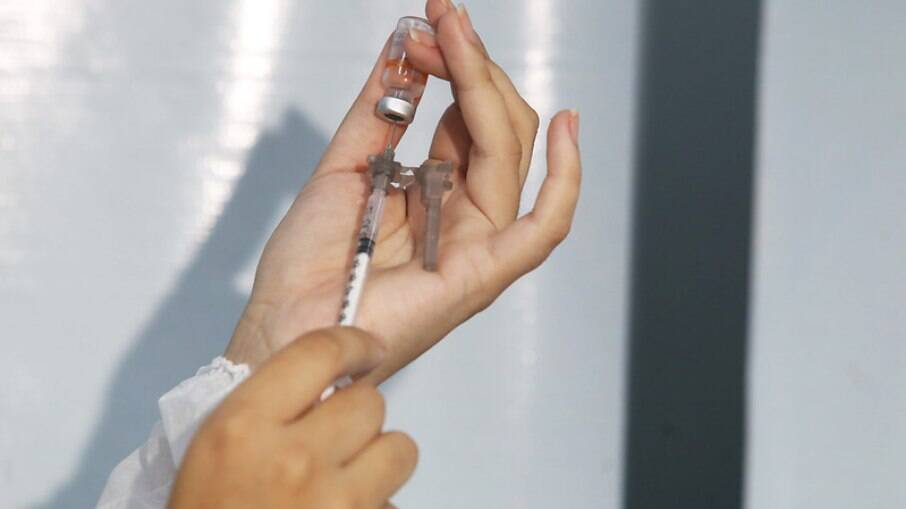 Prefeitura anunciou início da aplicação da segunda dose da vacina.