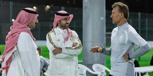 Seleção troca de técnico às vésperas da Copa do Mundo