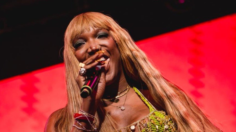 Majur agitou o Viaduto de Madureira 