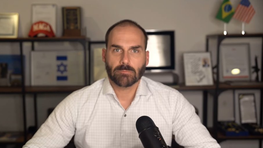 Eduardo Bolsonaro falou sobre a operação no Rio Eduardo Bolsonaro falou sobre a operação no Rio