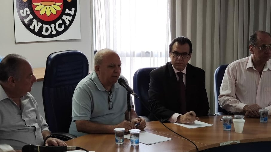 Ministro do Trabalho, Luiz Marinho, em reuniu com forças sindicais 