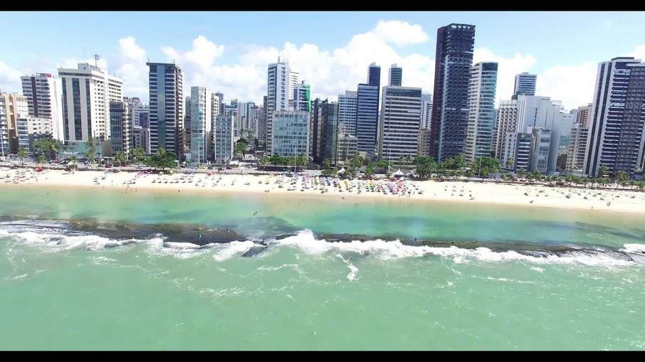 Praia de Boa Viagem é um dos cartões postais de Recife