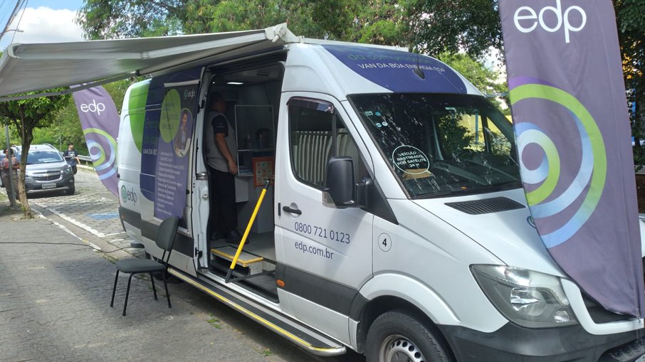 Os serviços das vans da EDP começaram a ser oferecidos nesta semana na Vila Sadokin, permanecendo até sexta-feira (5), das 9h às 16h. Os serviços das vans da EDP começaram a ser oferecidos nesta semana na Vila Sadokin, permanecendo até sexta-feira (5), das 9h às 16h.