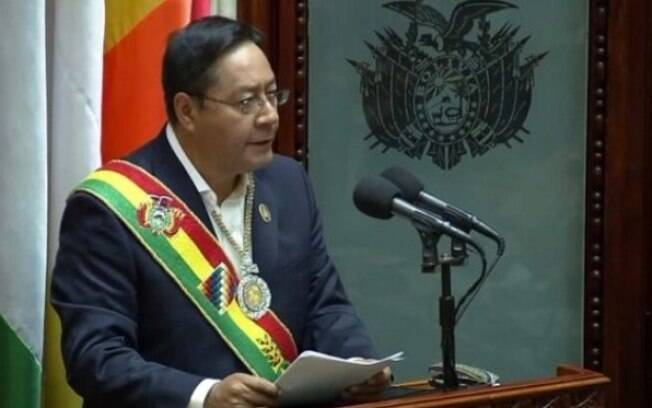 Novo presidente boliviano foi empossado na manhã deste domingo