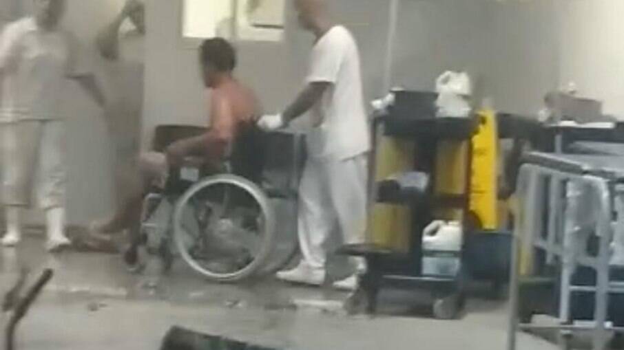 Homem ateia fogo nele mesmo em UPA no Rio das Ostras, RJ
