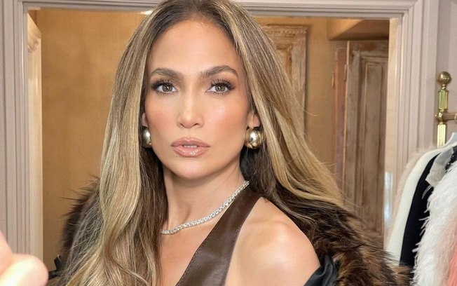 Jennifer Lopez cancela turnê nos Estados Unidos para ficar com família