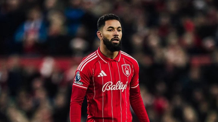 Douglas Luiz tenta cartada final por Copa em volta ao Aston Villa