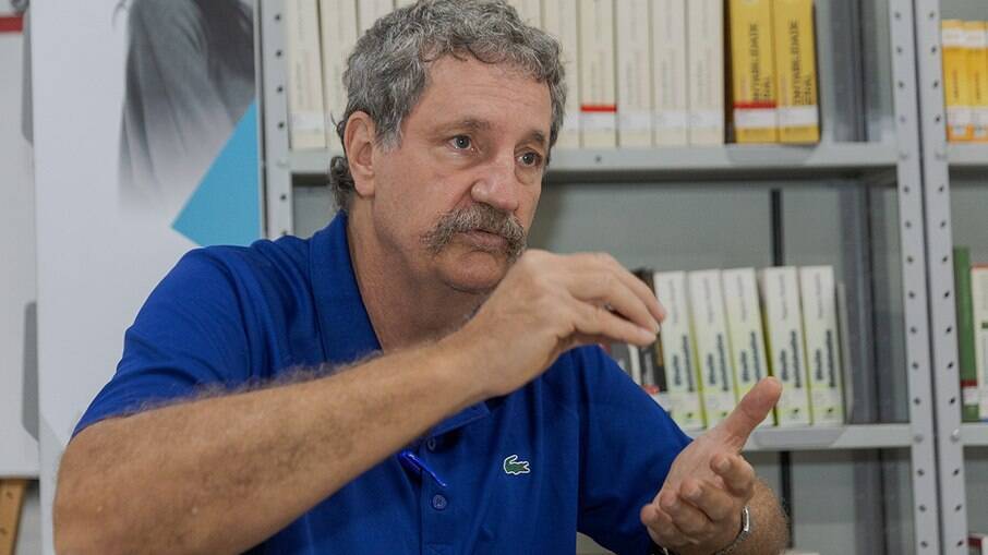De acordo com o mantenedor do ENIAC, professor Ruy Guérios, o De acordo com o mantenedor do ENIAC, professor Ruy Guérios, o