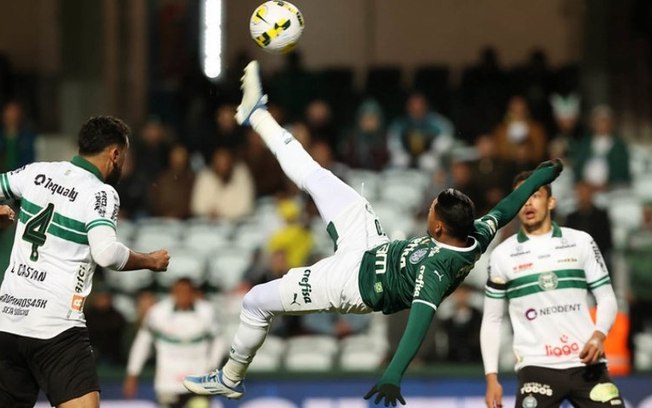 Rony diz que Palmeiras 'não tem limites', agradece família e comemora gol marcado