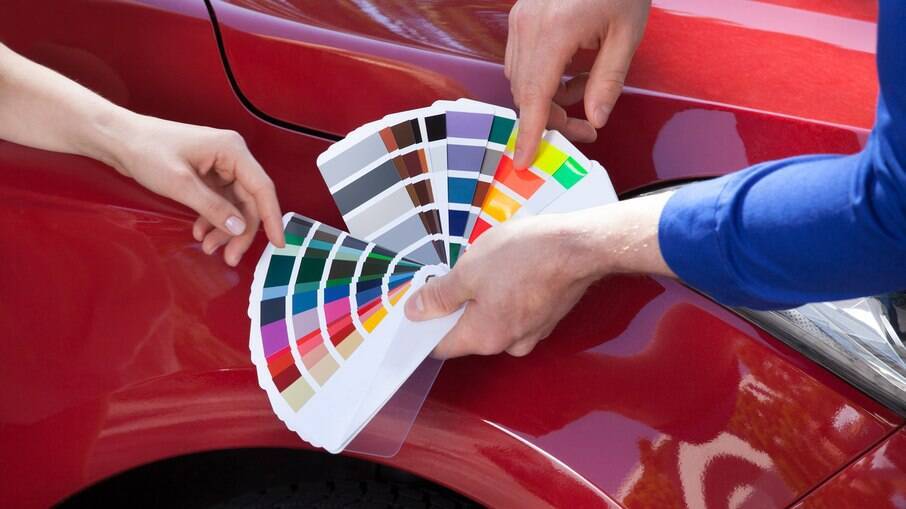 Cada cor tem uma formulação específica, que demanda uma combinação de pigmentos para chegar ao resultado desejado