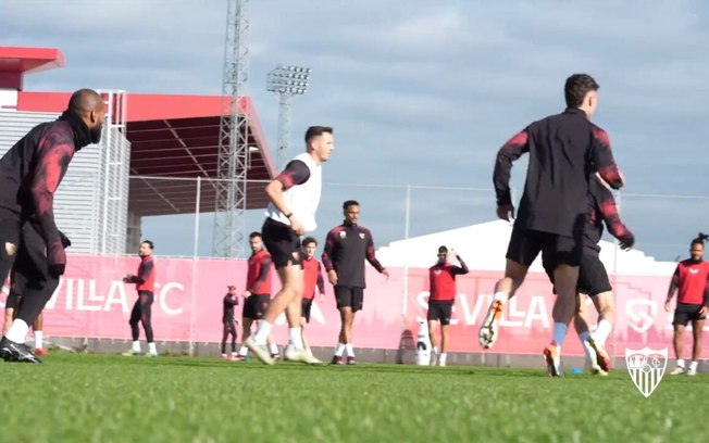 Barcelona se prepara para duelo importante com o Sevilla, fora de casa, pela La Liga Barcelona se prepara para duelo importante com o Sevilla, fora de casa, pela La Liga