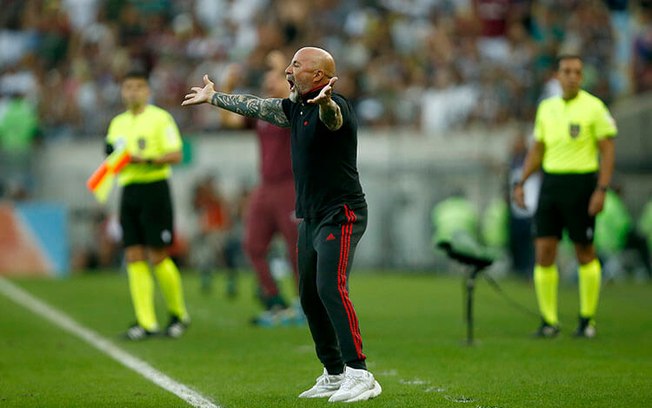 Sampaoli se diz ‘incomodado’ com mudança tática do Fluminense