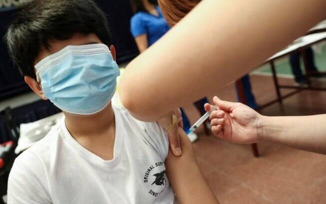 CoronaVac: Anvisa aprova vacina para crianças de 6 a 17 anos