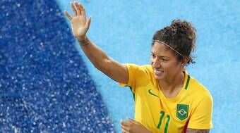 Jogadora irá para a China e será a jogadora mais bem paga do mundo; saiba mais