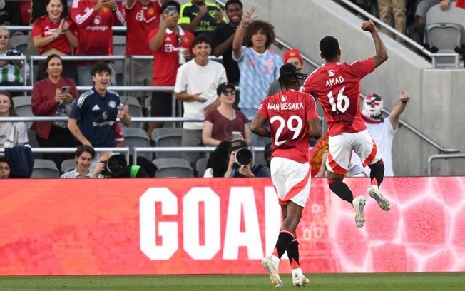 Manchester United vence amistoso na pré-temporada